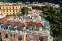 Hotel Regina Sorrento Hotel in zona Chiesa dei Santi Felice e Baccolo