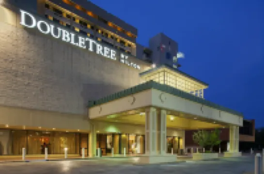 DoubleTree by Hilton Little Rock Hotels in 