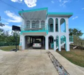 Beautiful home with 2 bedrooms 2 minutes from the beach.