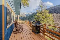 River Haus Sequoia - Views+KingBeds+HotTub+Modern