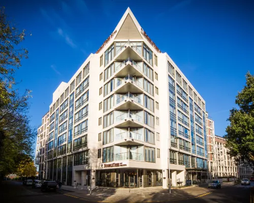 DoubleTree by Hilton London Kingston Upon Thames Hotels near Hampton Wick
