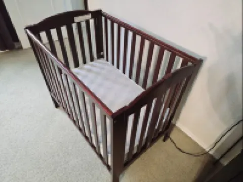 Spacious 5BR villa with backyard Oasis, Pool, Air hockey and high speed WiFi Hotels in Corinth