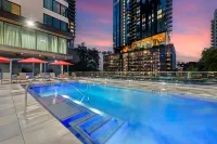 Cambria Hotel Austin Downtown - Kolam Atas Bumbung