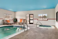 Comfort Inn & Suites - Hot Tub