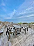 Oceanfront 5 bedroom in Nags Head, NC Outer Banks. Art lovers home.