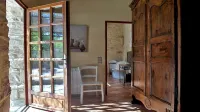 Suite Margot, charming cottage for couples with swimming pool Hotels in Carnas