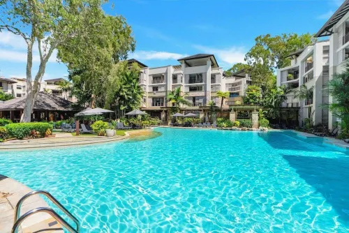 Elysium Apartments Hotels in Palm Cove