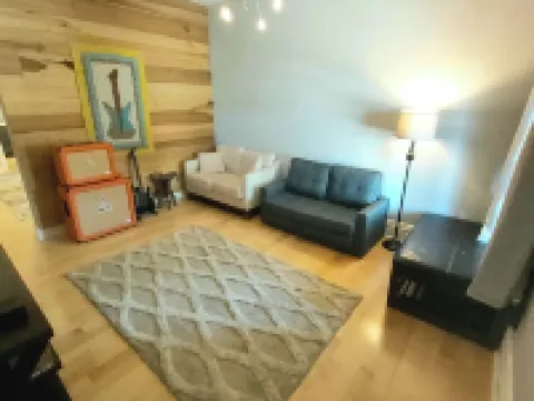 Renovated Apartment with Modern Amenities, Fenced-In Back Yard -Downtown Ashland Hotels in Boyd County