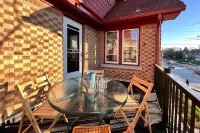 Chic Milwaukee Apartment in Hip Neighborhood! - Condos