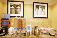 Hampton Inn by Hilton Moss Point Pascagoula - breakfast