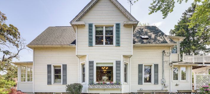 Charming Chesterton Home: w/ Idyllic Location! Hotels in Porter County