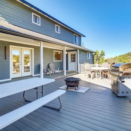 Eagar Vacation Rental Home w/ Spacious Deck!