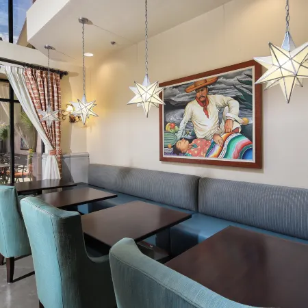 Hampton Inn & Suites Tucson-Mall