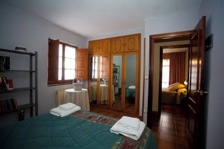 VV El Campón, house for 5-6 people in Collía, Parres Отели в г. Collia