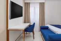 Moderna Luxury Apartments-One bedroom with terrace 2