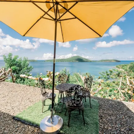 5Br/4.5BA Beachfront @Culebra, Puerto Rico w. Heated Pool