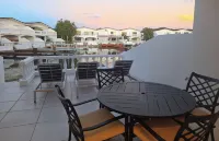 Recently renovated villa close to the beach Hotels in Jennings