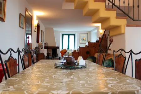 House with pool in the open countryside - At Aunt Daniela's House, Oasis in Silence. Отели рядом с достопримечательностью «Castellano»