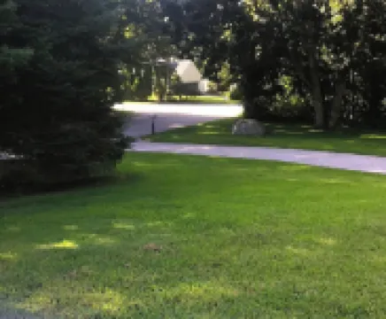 New for 2025 3 Bedroom Retreat 1 Mile from Westerly’s Beautiful Beaches!