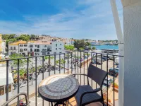 Hostal Marina Cadaqués فنادق في بويرتو دي لا سيلفا