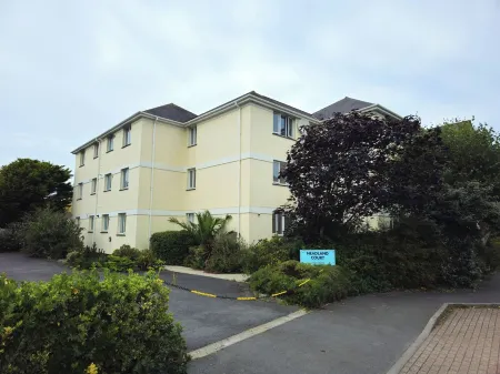 Relaxing 3-bedroom coastal getaway in Mortehoe, Woolacombe Отели в г. Вулакомб