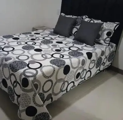 Cozy 3-bedroom apartment in beautiful Copacabana with WiFi, fitness room Hotels in Bello