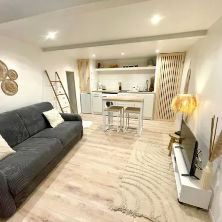 Cosy Cocoon Отели в г. Пезена