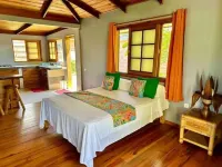 Fare Tau - Accès Direct Plage Blanc Privée Hotels in Afareaitu