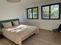 Magnificent T2 Furnished House Hotels in Éguilles