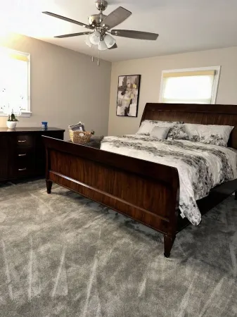 Spacious 4-bedroom house in nice Oxon Hill with WiFi, fitness room