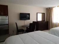 Sunny Isles, Ocean View Studio