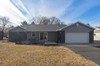 Family-Friendly home in Rochelle, IL Các khách sạn ở Ogle County