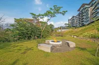 Dream vacation on the best beach resort in Costa Rica, just a click away.