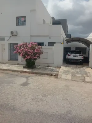 Summer season detached ground floor villa in afh2 mrezgua hammamet Hotels in Mrezga