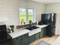 Chalet Vue sur l'Orignal magnificent mountain views 5 minutes from the slopes 拉克埃奇曼酒店