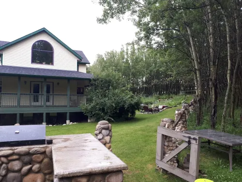 Ski the day Hot tub and Fireplace at night Hotels in Rocky View County