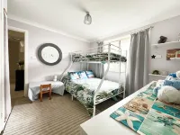 Tuncurry Tranquility family and dog friendly house / garden conveniently located