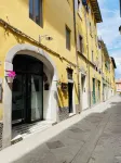 1 Bedroom Apartment in Pisa Hotels in San Martino