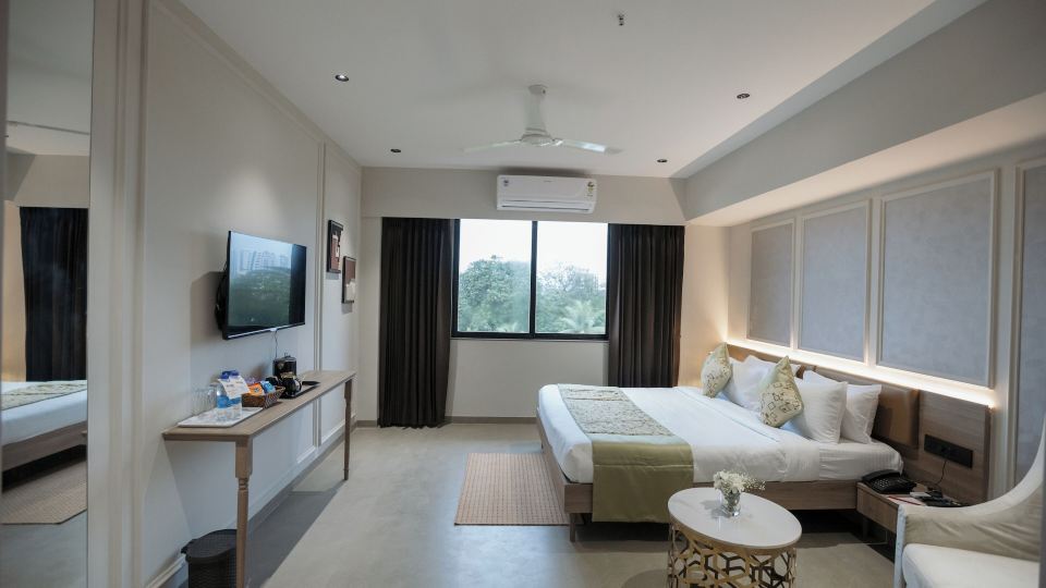 Biznotel by Pride Surat