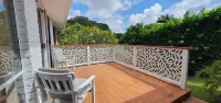 Family retreat close to beach, 2 min to dog park. Hotels in Tugun