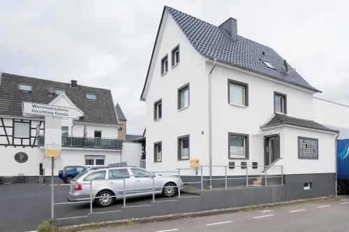 Modern & stylish apartment near Cologne/Bonn Hotels in Lohmar