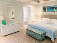 Unwind at Our Beautifull Dog Friendly Beach with Private Access! Hotels in Wabasso Beach