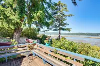 Across Water From Belfair SP: Hood Canal Cottage! - Wifi