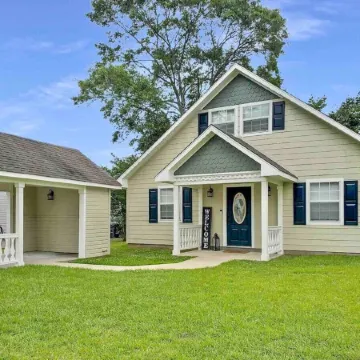 3BR/2B in the heart of Leesville, Southern Comfort