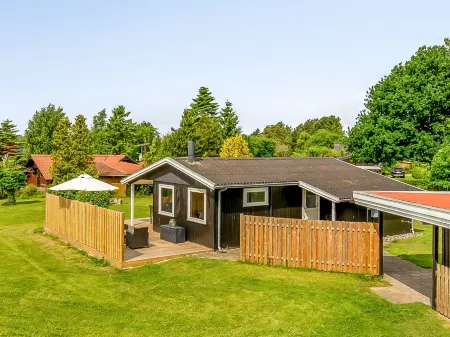 "Silvana" - 750m from the Sea Отели в г. Vaeggerlose