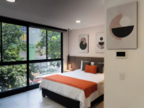 莫利諾斯廣場酒店