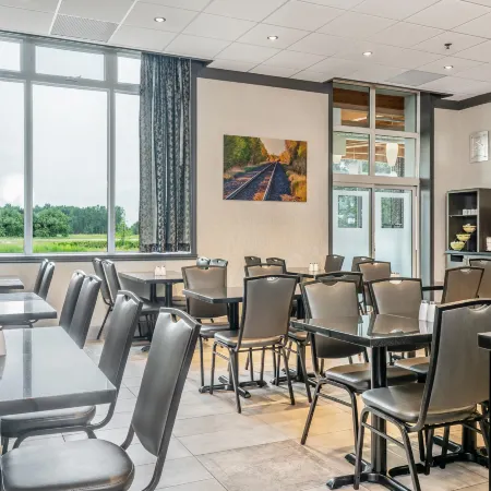 Quality Suites