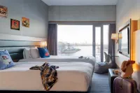 Moxy Amsterdam Houthavens