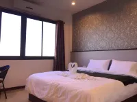 Dongsay Hotel Thakhek