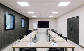 Ibis Styles Contres Cheverny